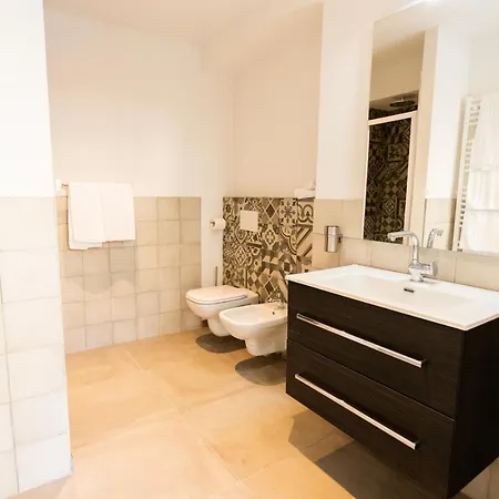 Alpencity Affittacamere 3*