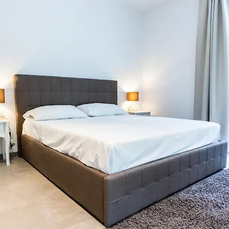 Alpencity Affittacamere 3*