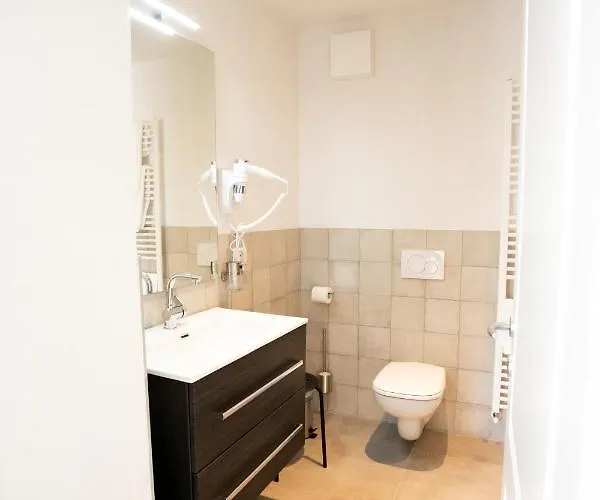 Alpencity Affittacamere 3*