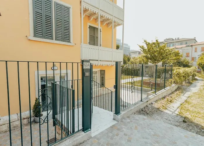 Πανσιόν Alpencity 3*