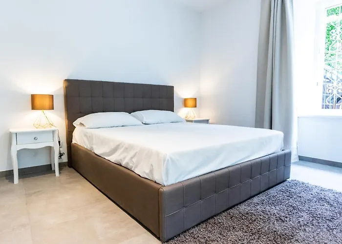 Alpencity Πανσιόν 3*